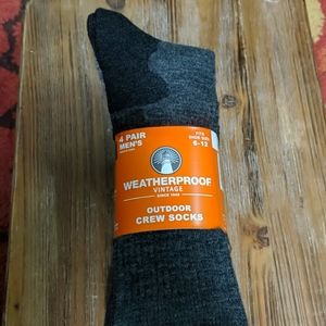Weatherproof four-pack socks